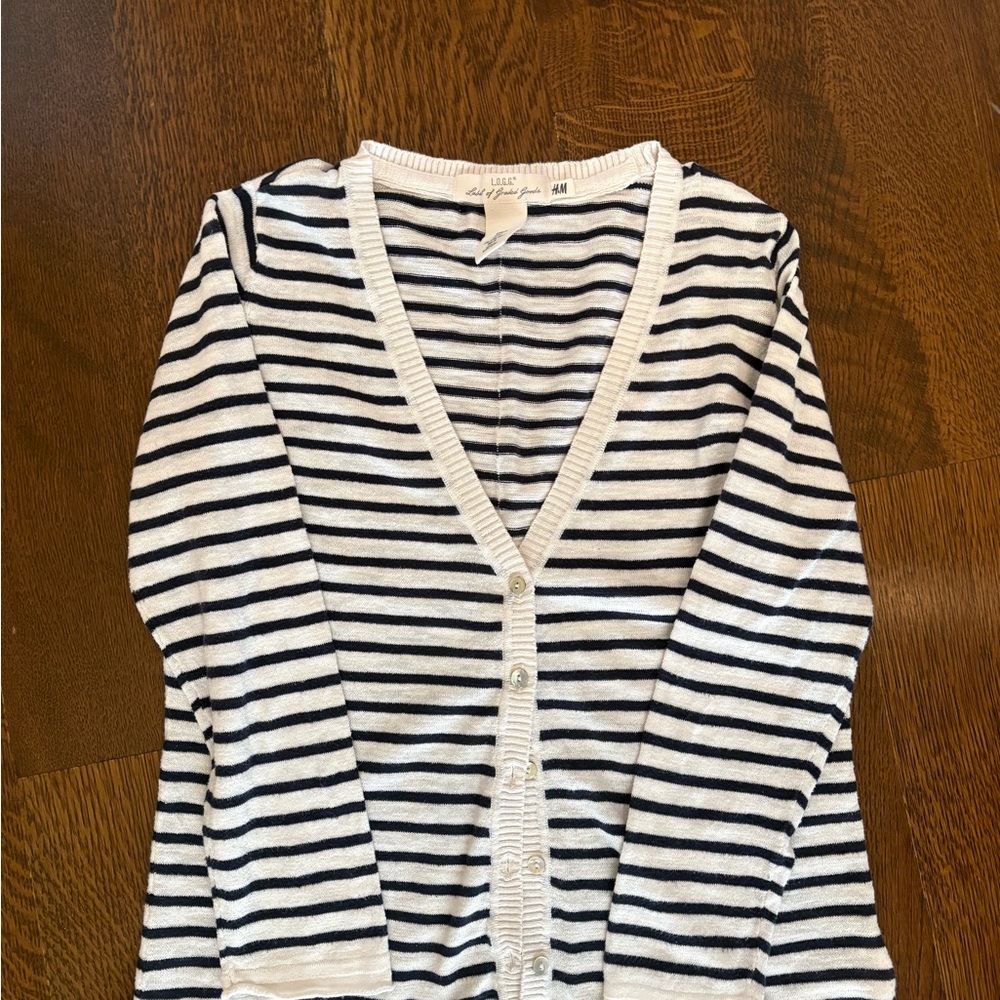 H&M Women's Black and White Striped Cardigan